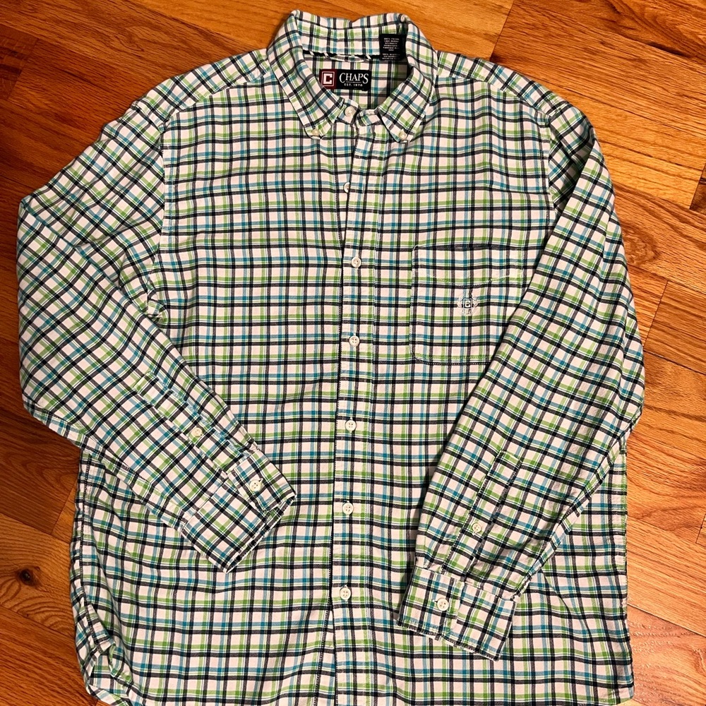ON SALE- Chaps LS size M